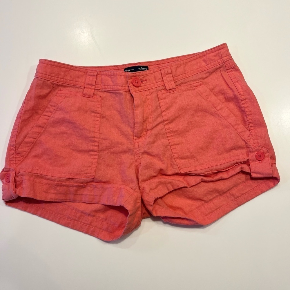 GAP Aubrey Linen Shorts